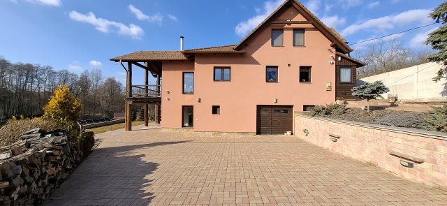 Eladó családi ház, Domonyban 270 M Ft, 3+1 szobás