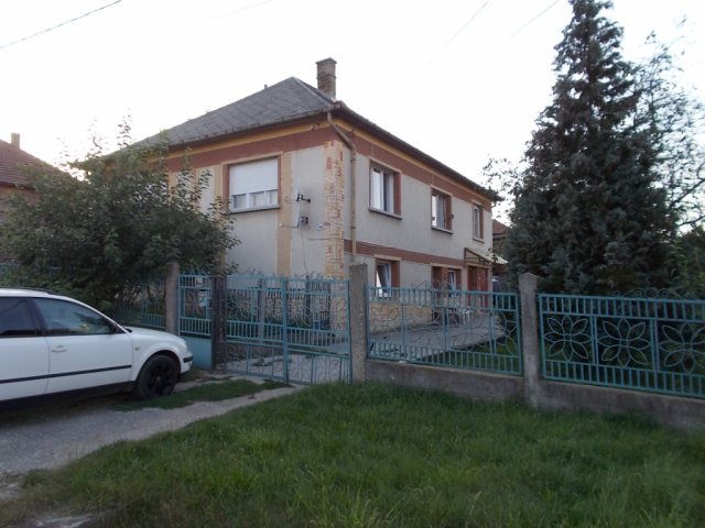 Eladó családi ház, Ózdon, Huba Vezér utcában 9.9 M Ft