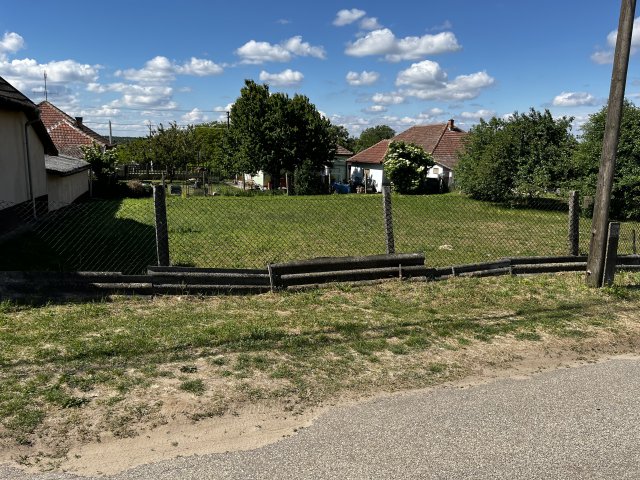 Eladó telek, Ceglédbercelen 6.5 M Ft / költözzbe.hu