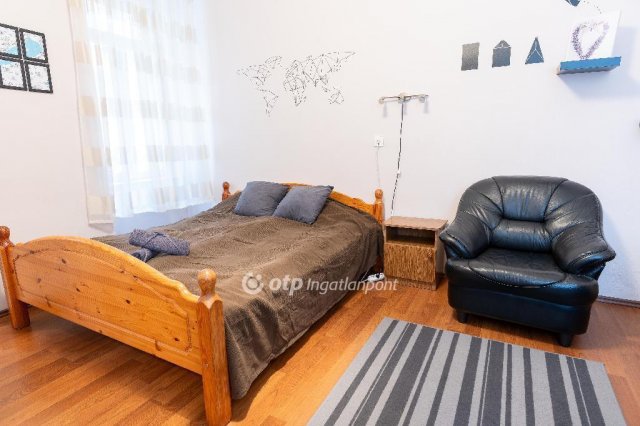 Eladó téglalakás, Budapesten, VIII. kerületben 63.99 M Ft