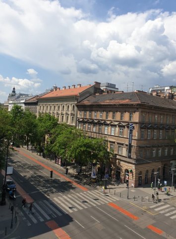 Eladó téglalakás, Budapesten, VI. kerületben 212 M Ft, 3 szobás