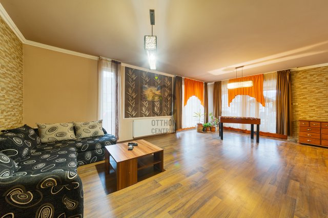Eladó családi ház, Acsában 49.99 M Ft, 5 szobás