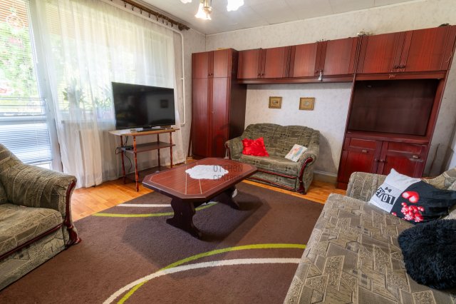 Eladó családi ház, Székesfehérvárott 92 M Ft, 4 szobás