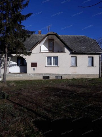 Eladó családi ház, Tiszaderzsen 29.5 M Ft, 3 szobás