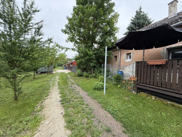 Eladó téglalakás, Alcsútdobozon 9.9 M Ft, 1 szobás