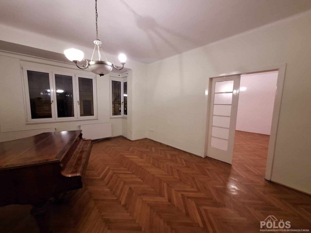 Kiadó téglalakás, albérlet, Béren 180 E Ft / hó, 2 szobás