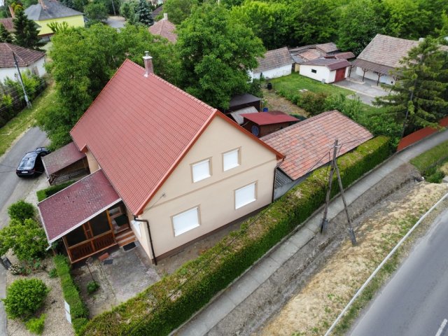 Eladó családi ház, Boconádon 34.9 M Ft, 4 szobás