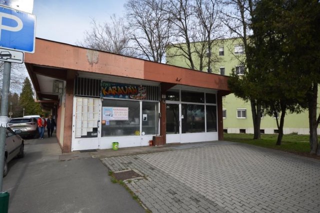 Eladó üzlethelyiség, Százhalombattán 112 M Ft, 4 szobás