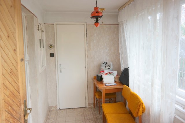 Eladó családi ház, Budapesten, XV. kerületben 65 M Ft, 2 szobás
