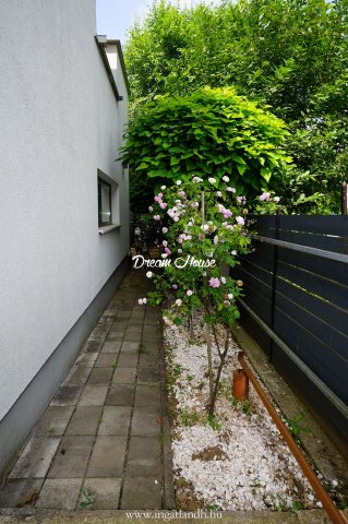 Eladó ikerház, Nyíregyházán 152.9 M Ft, 5 szobás