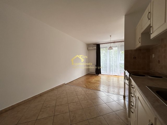 Kiadó téglalakás, albérlet, Győrött 150 E Ft / hó, 1 szobás
