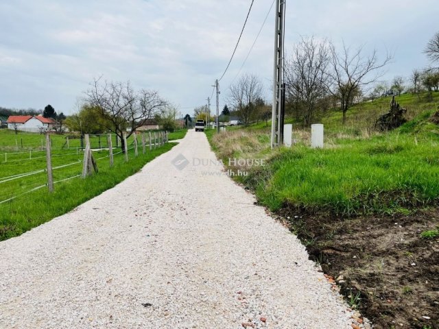Eladó telek, Bényén 16.5 M Ft / költözzbe.hu