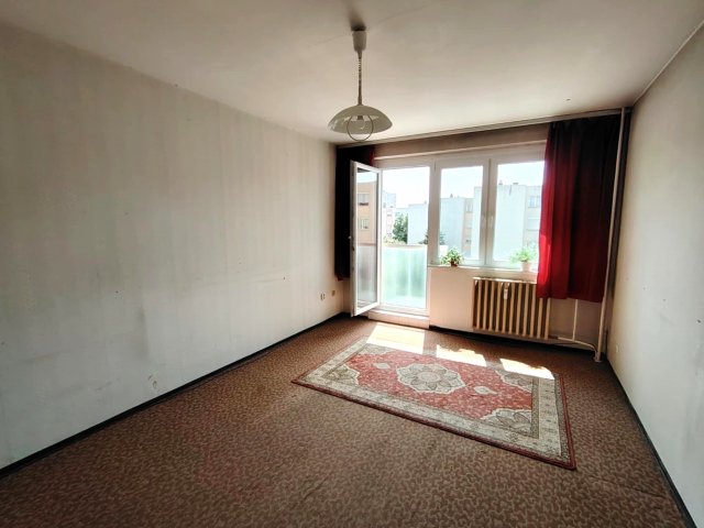 Eladó panellakás, Székesfehérvárott 41.5 M Ft, 2 szobás