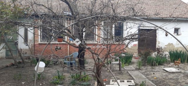 Eladó családi ház, Szentesen 46 M Ft, 5 szobás