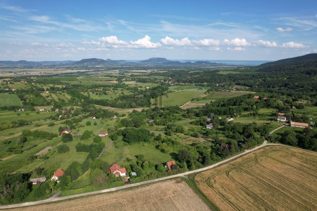 Eladó nyaraló Lesencefalu