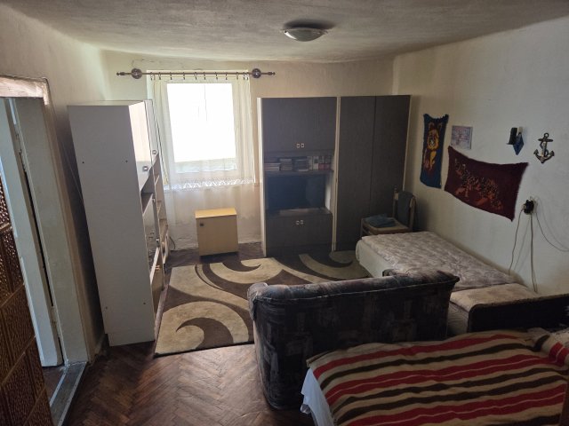 Eladó téglalakás, Kőszegen 25 M Ft, 2 szobás