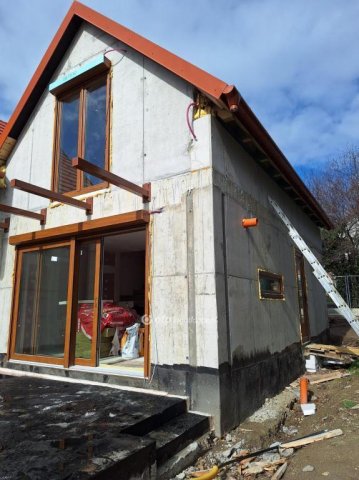 Eladó nyaraló, Alsóörsön 109.9 M Ft, 1+3 szobás