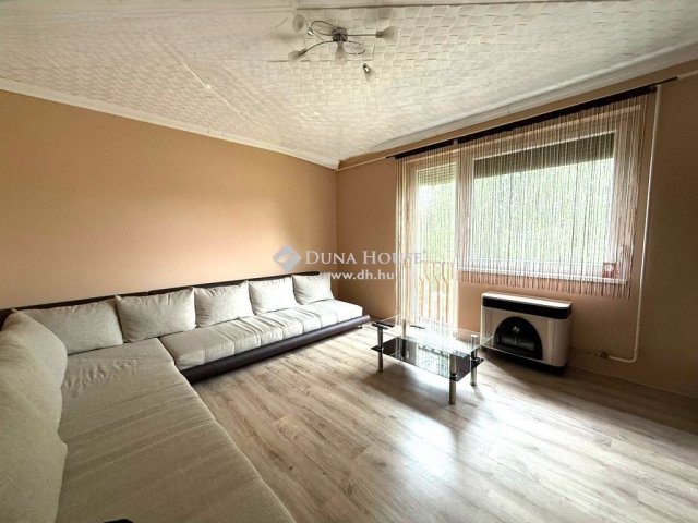 Eladó téglalakás, Lajosmizsén 41.9 M Ft, 3 szobás