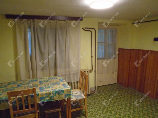Eladó családi ház, Kunszentmártonban 8.3 M Ft, 2 szobás