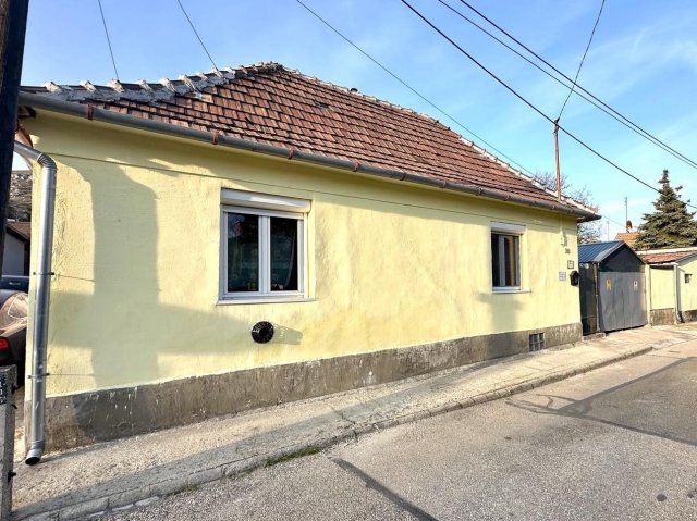 Eladó családi ház, Budaörsön, Uzsoki közben 79.9 M Ft