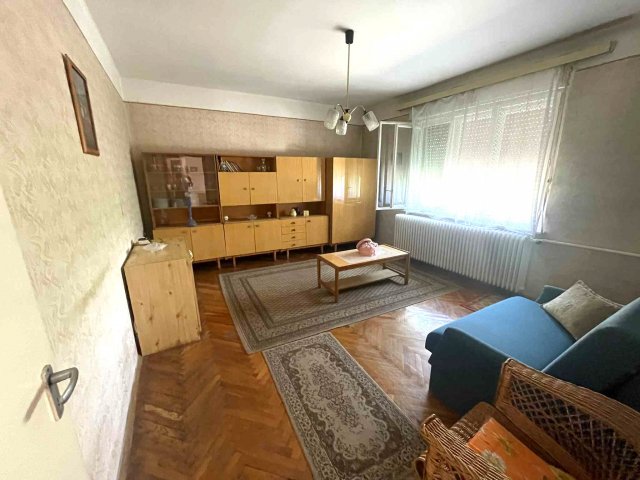 Eladó családi ház, Sárváron 44 M Ft, 2 szobás