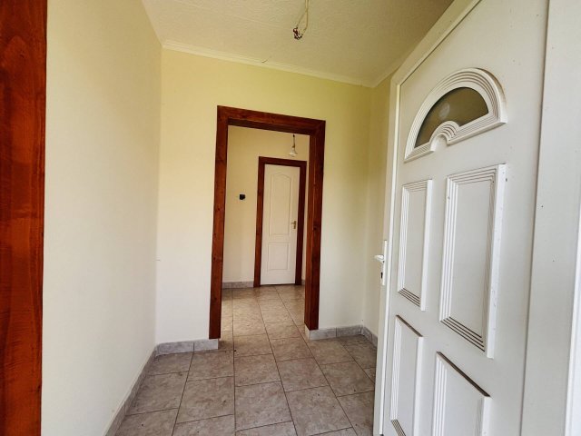 Eladó családi ház, Alsóvadászon 19.5 M Ft, 2+1 szobás