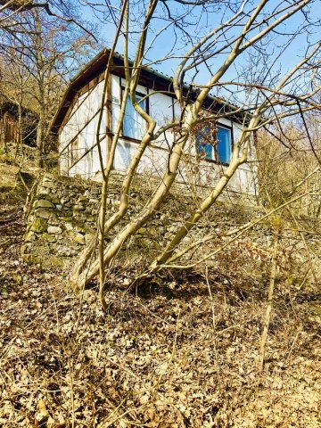Eladó nyaraló, Nagymaroson 16.9 M Ft, 2 szobás
