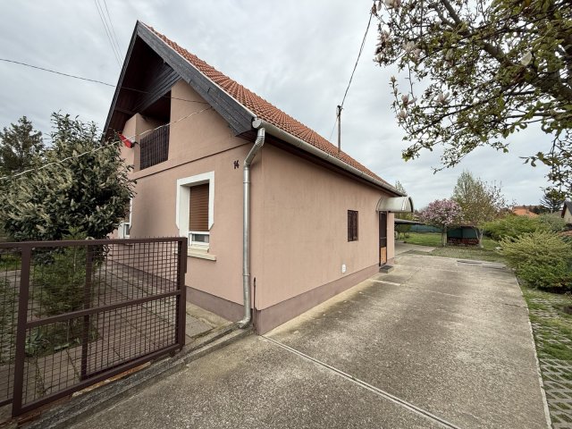 Eladó családi ház, Maglódon 129.9 M Ft, 5 szobás