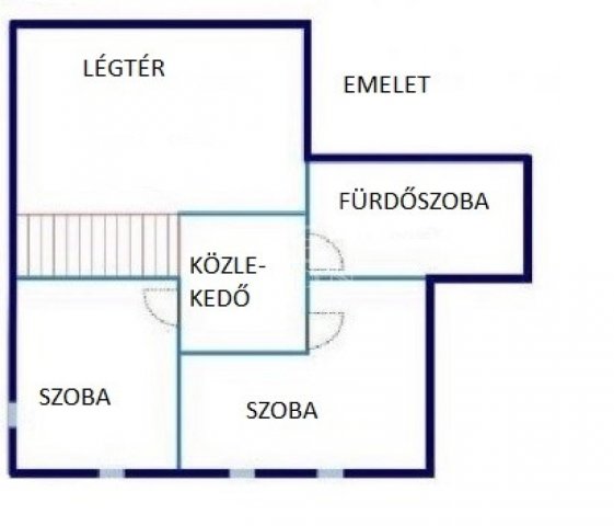 Eladó családi ház, Ajkán 53 M Ft, 5 szobás