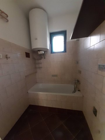 Eladó családi ház, Kerepesen 79.9 M Ft, 5+2 szobás