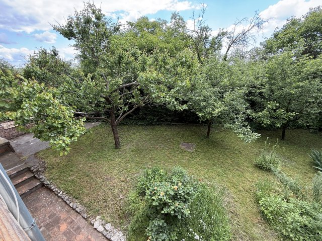 Eladó családi ház, Pécsett 75.9 M Ft, 2+1 szobás