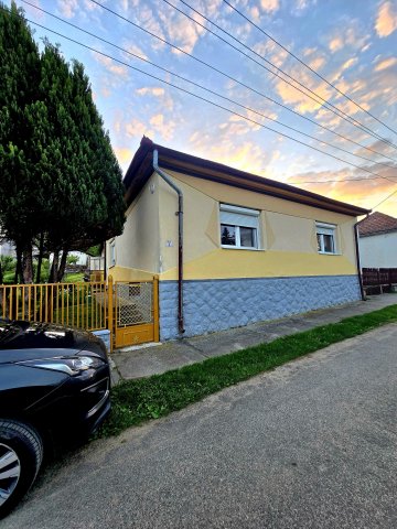 Eladó családi ház, Hetvehelyen 21.9 M Ft, 3 szobás