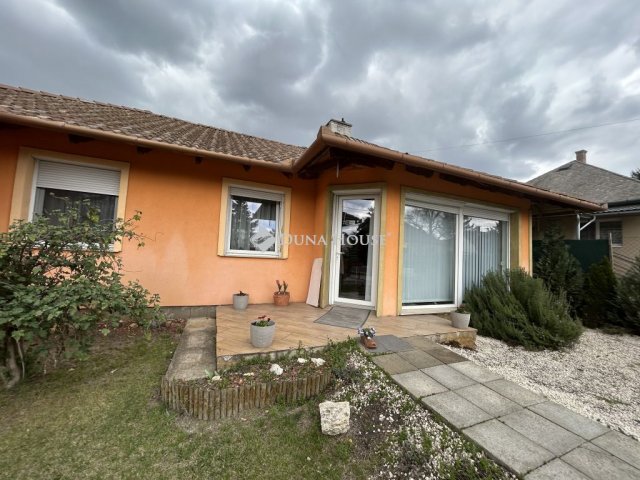 Eladó családi ház, Inárcson 126 M Ft, 4 szobás