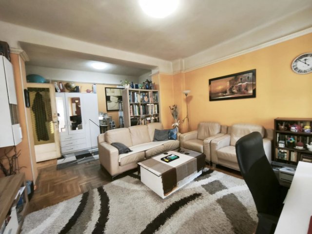 Eladó téglalakás, Budapesten, III. kerületben, Hunor utcában