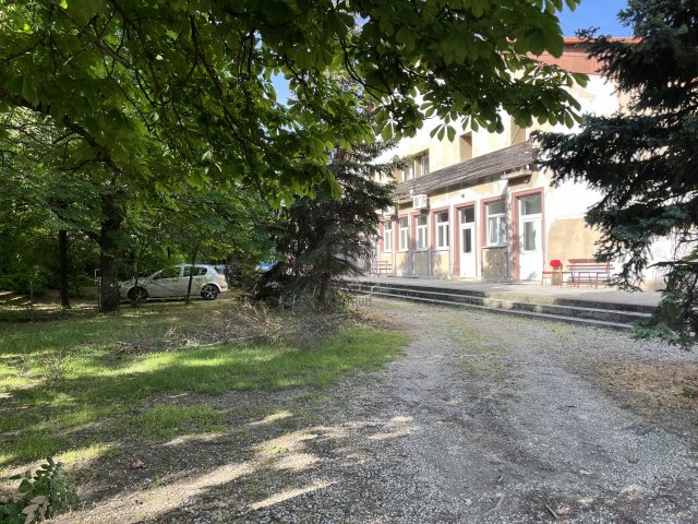 Eladó ipari ingatlan, Budapesten, XXI. kerületben 359 M Ft