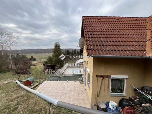 Eladó családi ház, Rezin 39.9 M Ft, 2 szobás