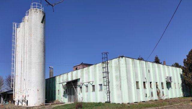 Eladó ipari ingatlan, Hódmezővásárhelyen, Széchenyi téren