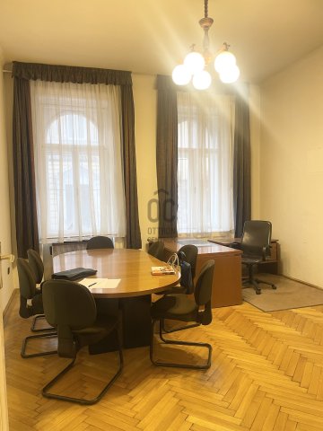 Eladó téglalakás, Budapesten, VI. kerületben 99 M Ft, 3 szobás