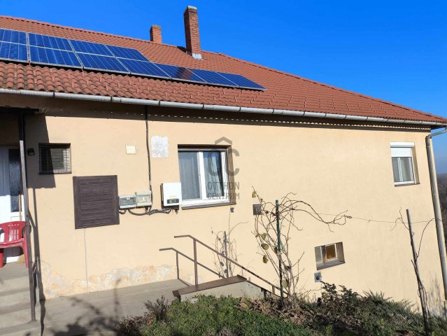 Eladó családi ház, Dunaszekcsőn 23.5 M Ft, 4 szobás