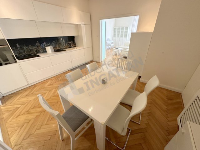 Kiadó téglalakás, albérlet, Budapesten, V. kerületben, 3 szobás