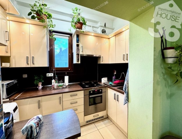 Eladó téglalakás, Lajosmizsén 42.99 M Ft, 3 szobás