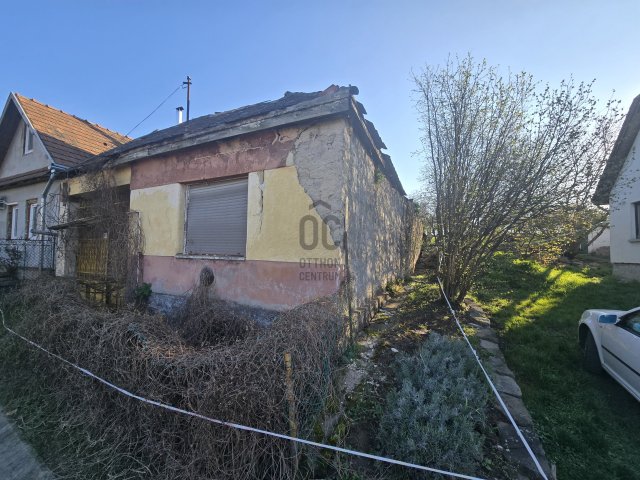 Eladó családi ház, Gyöngyöstarjánon 3.5 M Ft, 1 szobás