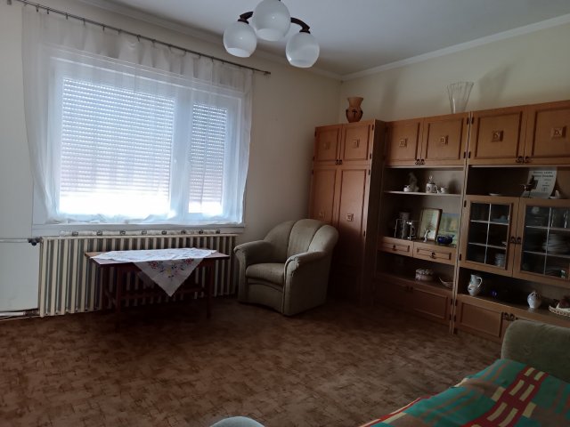 Eladó családi ház, Lajosmizsén 34.5 M Ft, 2+1 szobás