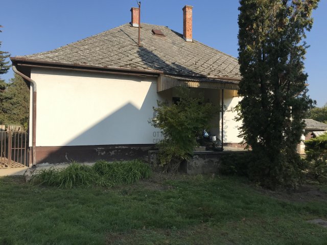 Eladó családi ház, Ságváron 41 M Ft, 3 szobás