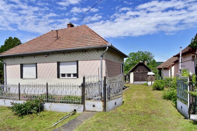 Eladó családi ház, Nagylócon 17.9 M Ft, 4 szobás