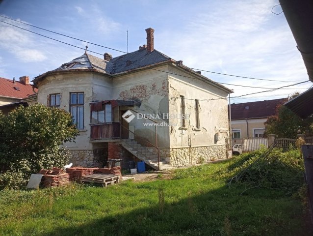 Eladó családi ház, Zalaegerszegen 70 M Ft, 5 szobás