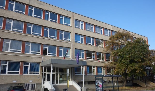 Eladó iroda, Székesfehérvárott 114.9 M Ft / költözzbe.hu