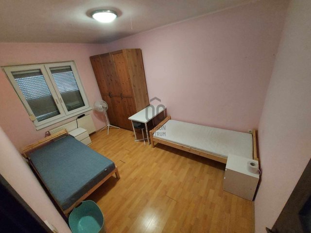 Kiadó családi ház, albérlet, Váchartyánon 700 E Ft / hó