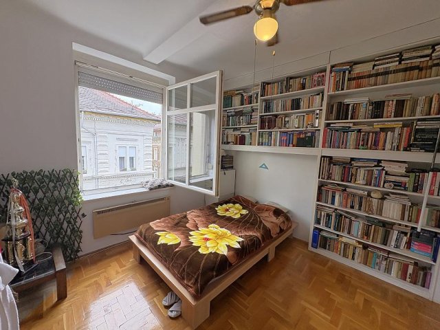 Eladó téglalakás, Budapesten, VI. kerületben 69.9 M Ft, 3 szobás