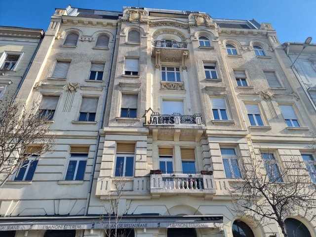 Eladó téglalakás, Budapesten, V. kerületben 69.8 M Ft